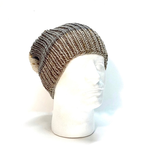 NWT HandKnit Unisex Neutral Tones Slouch Beanie Hat w/ PomPom One Size Fits Most - Picture 7 of 8
